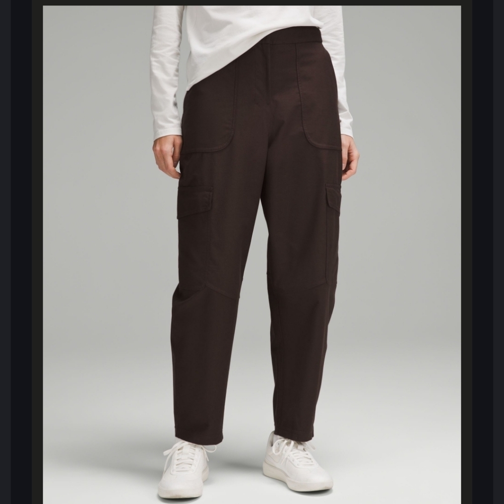 Lululemon Light Utilitech Cargo Pocket High-Rise Pant - Size 27